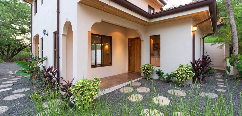 home2 1000x480 - Buying a Home: Cash Vs. Mortgage