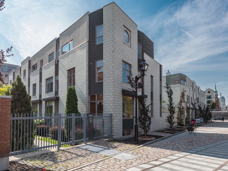 555 4524 800x600 - Town house at Old Port of Montreal