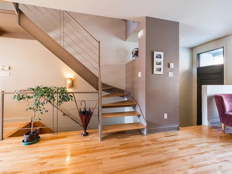 555 5424 800x600 - Town house at Old Port of Montreal