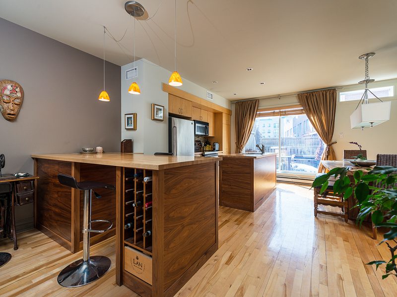 555 5447 800x600 - Town house at Old Port of Montreal