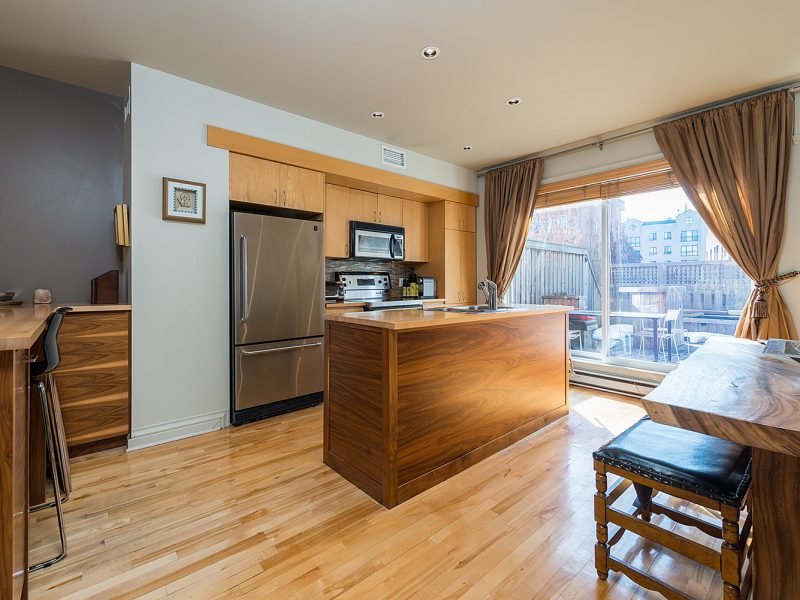 555 5452 800x600 - Town house at Old Port of Montreal