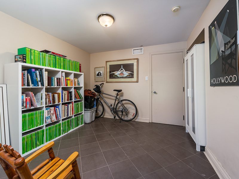 555 5467 800x600 - Town house at Old Port of Montreal