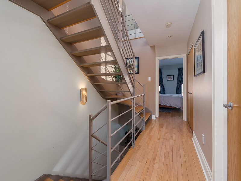 555 5533 800x600 - Town house at Old Port of Montreal