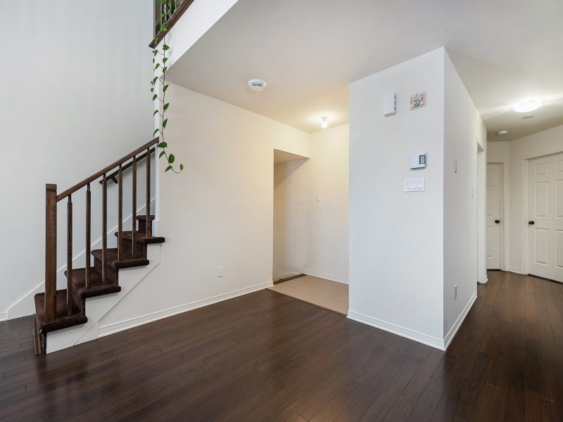 000 7990 800x600 - Brossard Condo