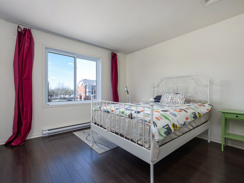 000 8064 800x600 - Brossard Condo