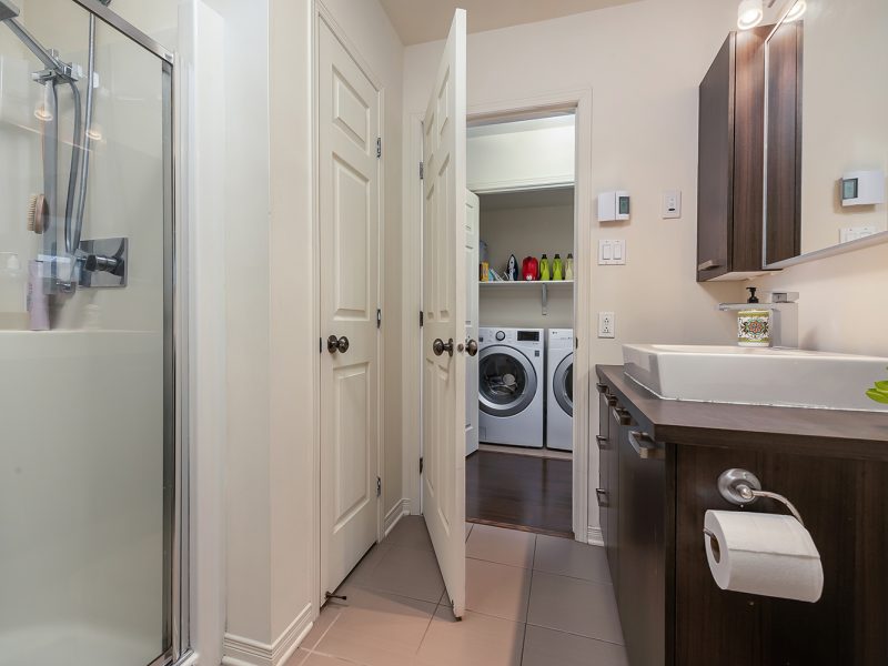 000 8073 800x600 - Brossard Condo