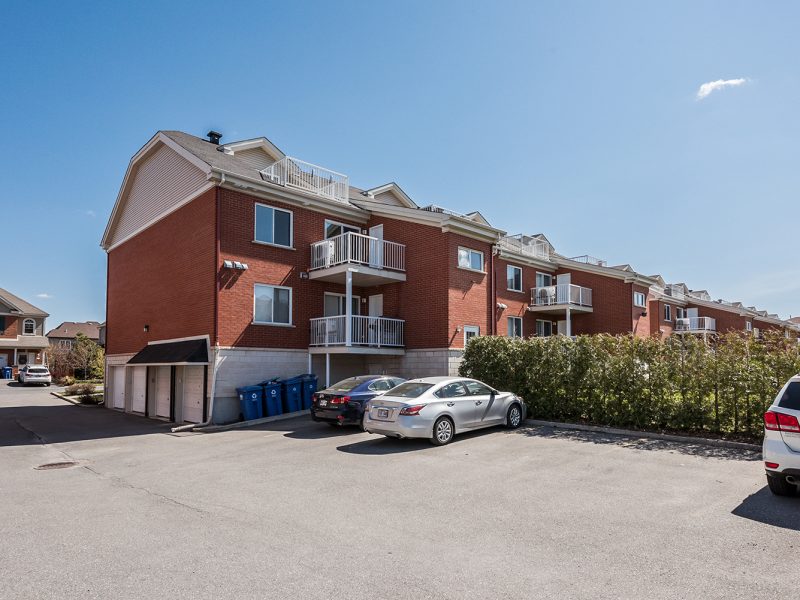 000 8114 800x600 - Brossard Condo