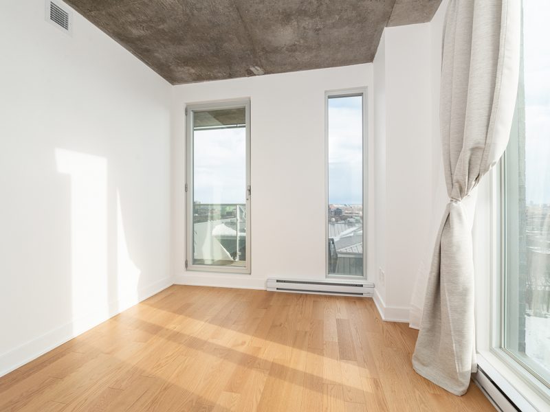 555 7038 800x600 - Condo Downtown