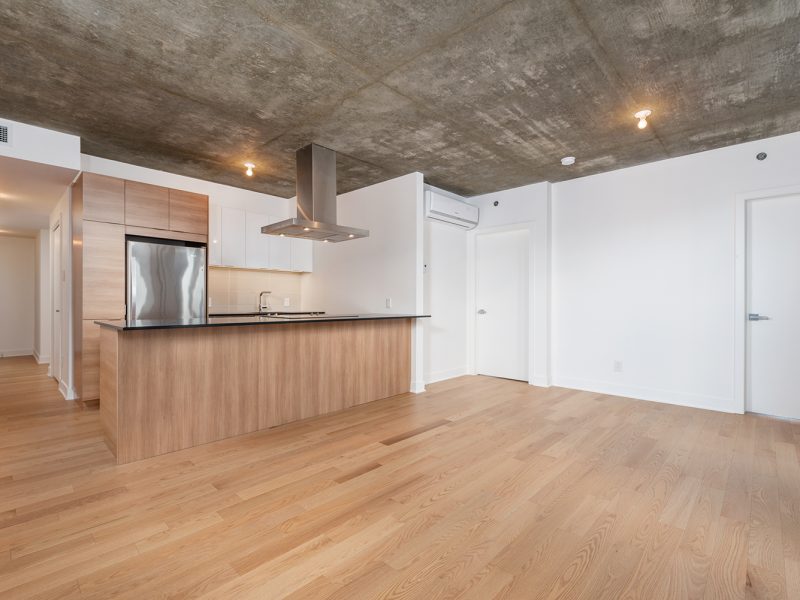 555 7100 800x600 - Condo Downtown