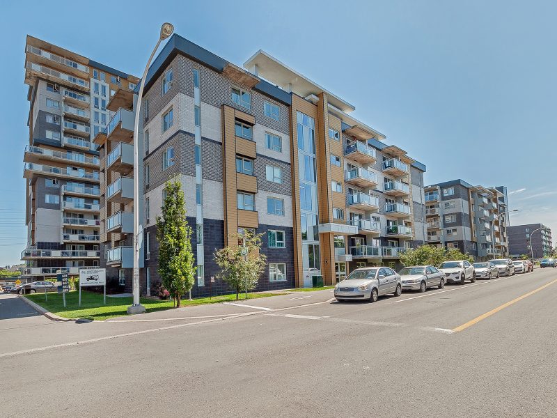 Façade 800x600 - Condo Laval