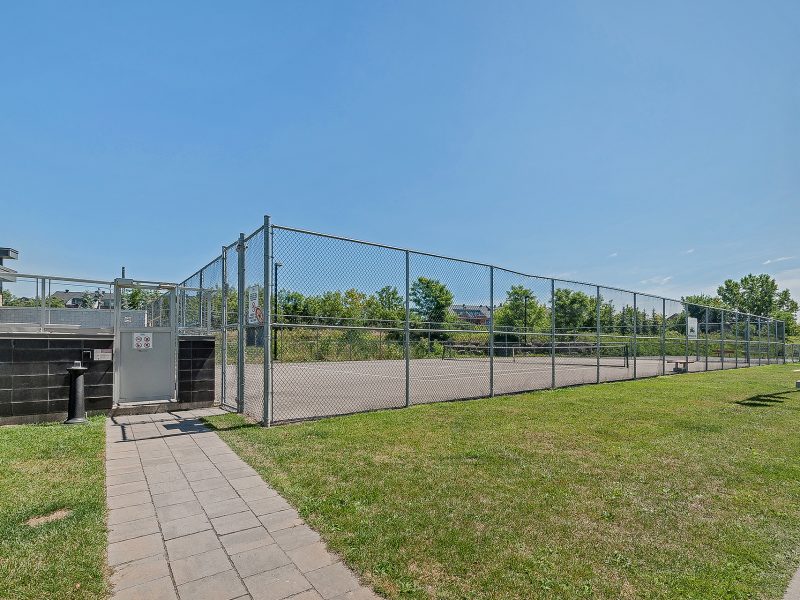 Tennis 800x600 - Condo Laval