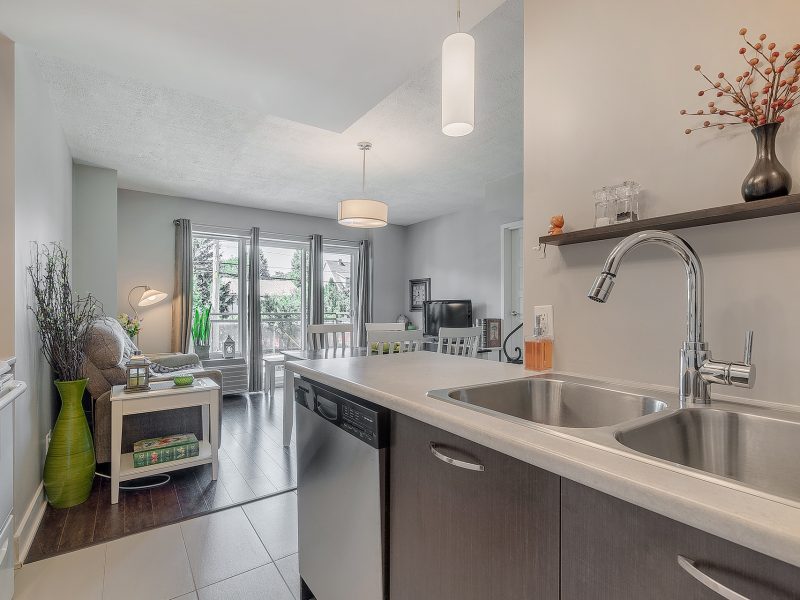 Vue de la cuisine 800x600 - Condo Laval