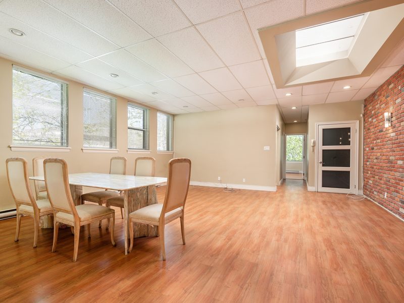 000 1804 800x600 - Semi-Commercial Property
