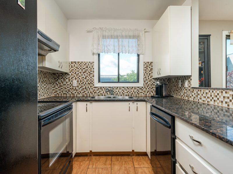 555 2197 800x600 - Condo LaSalle