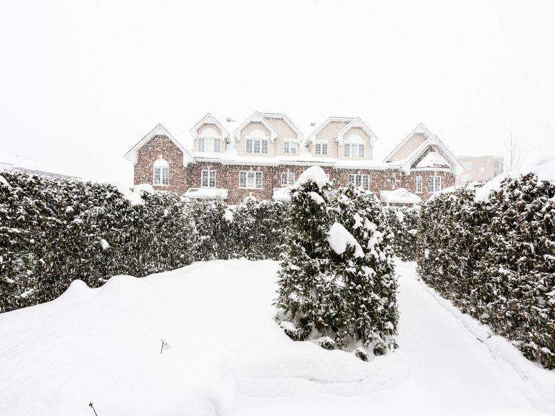 000 5458 800x600 - Magnificent townhouse in Nouveau St Laurent