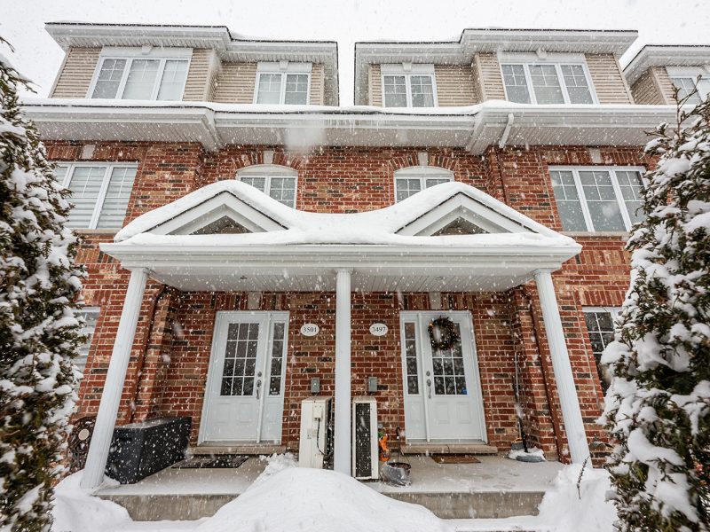 000 5461 800x600 - Magnificent townhouse in Nouveau St Laurent