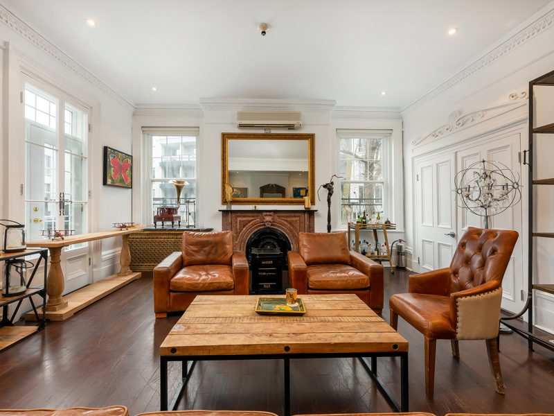 555 0183 800x600 - Majestic Residence