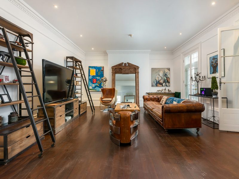 555 0186 800x600 - Majestic Residence