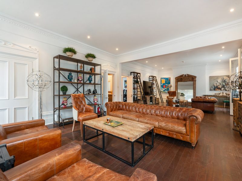 555 0197 800x600 - Majestic Residence